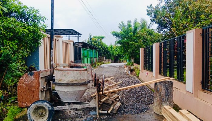 Pembangunan Rabat Jalan di Dusun Genengan Krajan Tingkatkan Aksesibilitas Desa