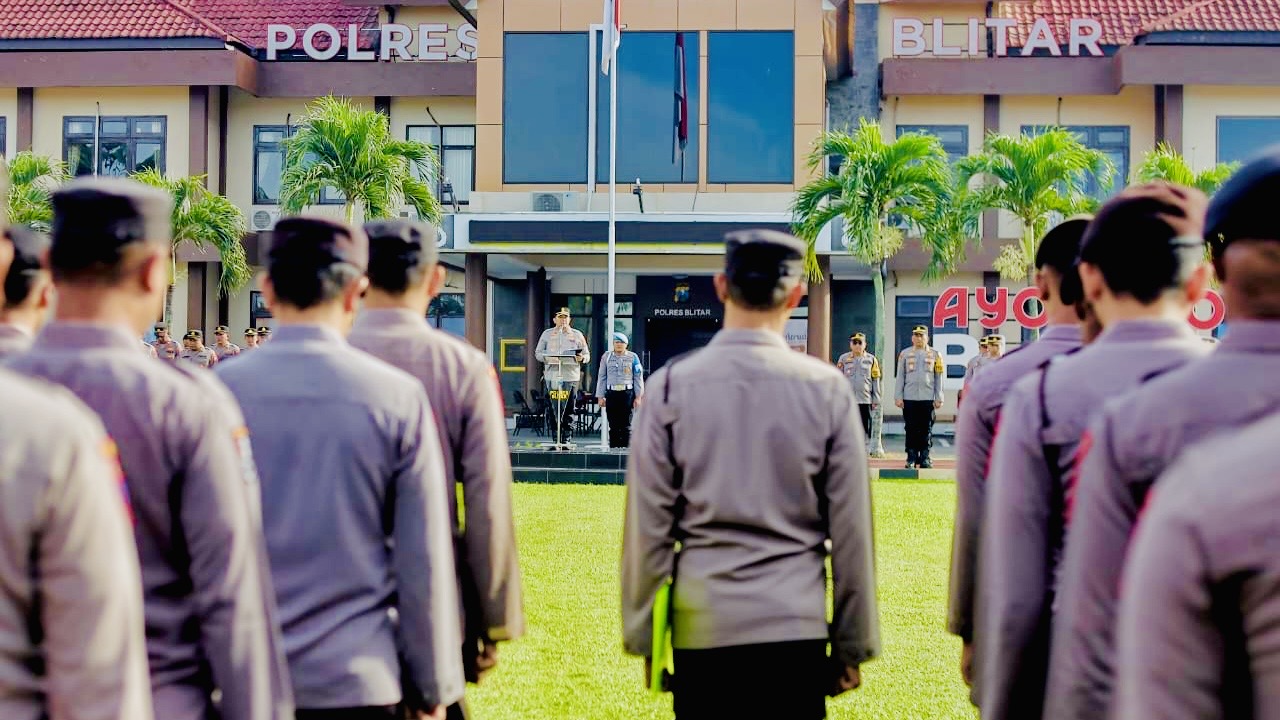 Apel Pagi Polres Blitar: Kapolres Tekankan Pentingnya Menciptakan Rasa Aman di Tengah Masyarakat 2 6157e3c4 6660 4b8a 882e 8577c3c3ec68