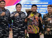 Bupati Fauzi Serahkan Aset Tanah ke TNI AL, Perkuat Pertahanan Maritim di Madura 10 Bupati Fauzi Serahkan Aset Tanah ke TNI AL, Perkuat Pertahanan Maritim di Madura