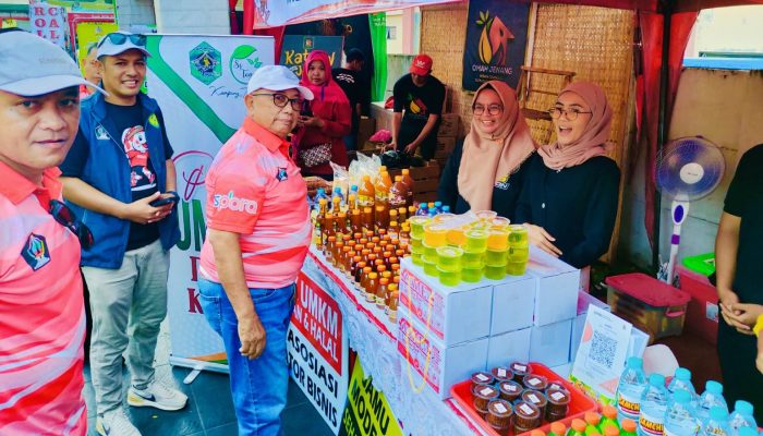 Bupati Blitar Buka Bazar UMKM di Ajang Blitarian Atletik 2025