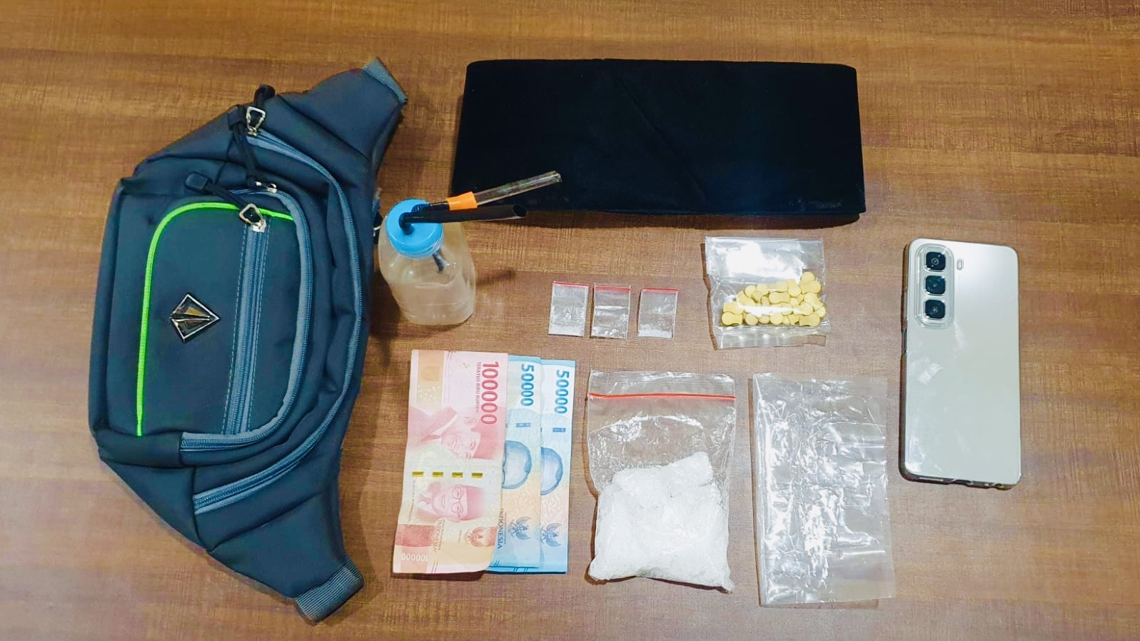 Satu Malam, Dua Tersangka Narkoba Diciduk di Sumenep, Barang Bukti Mencengangkan 2 84aacf7a 380b 4dbd 8276 7c45dae615ec