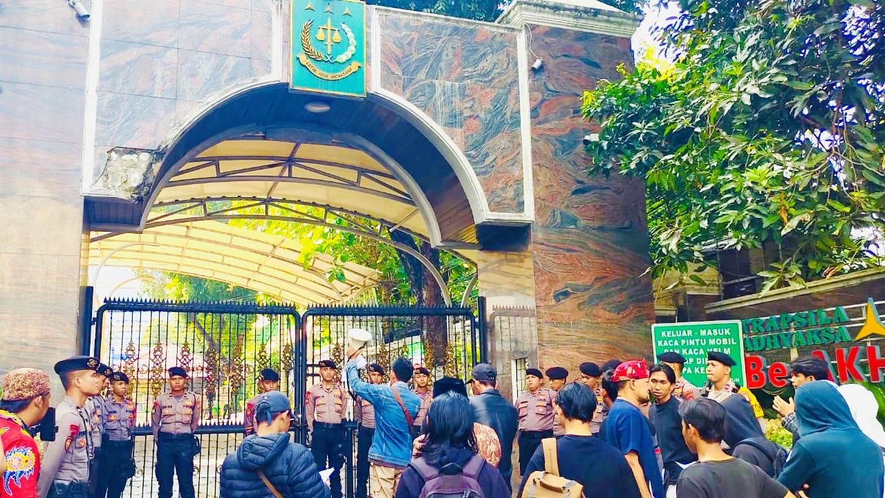 AMSP Temui Kementerian: “Penegakan Hukum BSPS Sarat Rekayasa, Rakyat Kecil Jadi Korban” 2 0a8b1ec9 d1b0 4156 add7 2863e20a2d6c