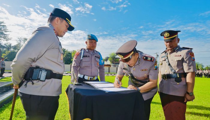 Polres Blitar Lakukan Sertijab, Kapolres: Ini Bentuk Kepercayaan dan Regenerasi