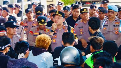 Kapolres Rivanda Hadir di Tengah Massa Aksi: Polri Terbuka untuk Dialog