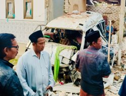 Kapolres Sumenep Perintahkan Penyelidikan Mendalam Kasus Ledakan Mobil di Ambunten 8 Kapolres Sumenep Perintahkan Penyelidikan Mendalam Kasus Ledakan Mobil di Ambunten