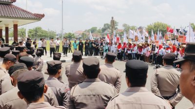 Aksi Damai Hari Tani Nasional di Blitar: Polres Terapkan Pendekatan Humanis