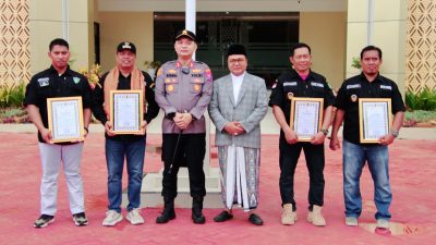 Polres Sumenep Berikan Penghargaan Kepada 5 Warga yang Bantu Tugas Kepolisian