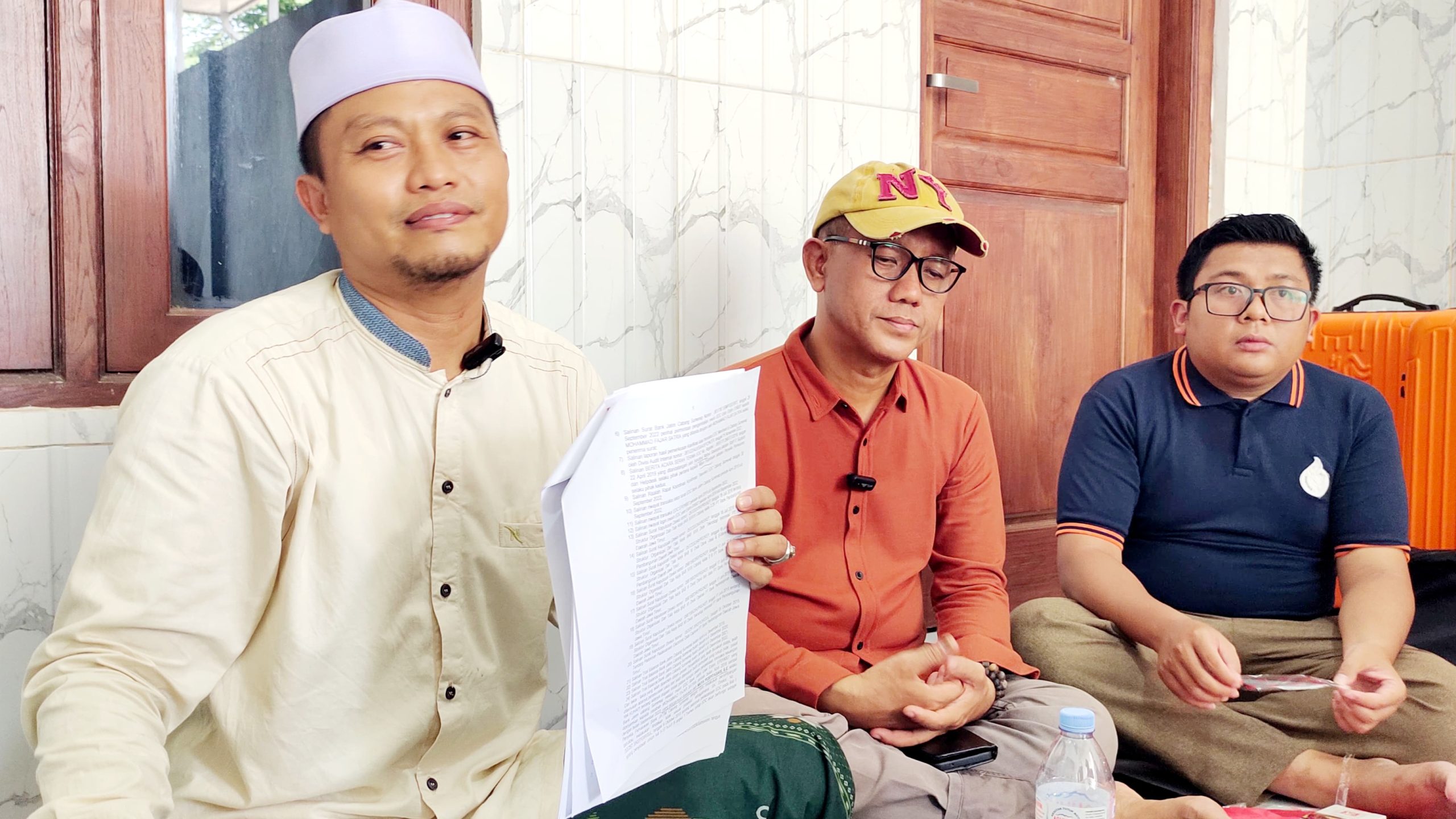 Hubungan Kerja Sama Bank Jatim dan Bang Alief Kembali Disorot, Kuasa Hukum Soroti Proses Penggeledahan 1 IMG 20251025 WA0045 scaled