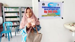 Endik Mujirianto Pimpin Penyerahan BLT Dana Desa di Jatilengger, KPM Terima Rp300 Ribu