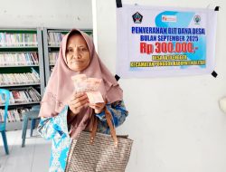 Endik Mujirianto Pimpin Penyerahan BLT Dana Desa di Jatilengger, KPM Terima Rp300 Ribu