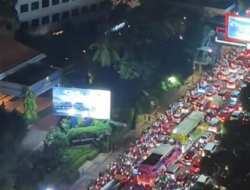 Kemacetan di Surabaya Dampak Aksi Buruh pada Malam Natal, Serikat Pekerja Sampaikan Penjelasan dan Permohonan Maaf