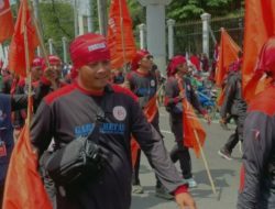 Buruh Rencanakan Aksi di Istana dan DPR, Tolak Penetapan Upah Minimum 2026