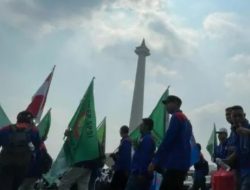 1.392 Personel Gabungan Amankan Aksi Buruh di Monas, Polisi Kedepankan Pendekatan Humanis