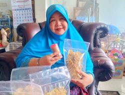 Dari Karah Indah Surabaya, UMKM Mama Cie Kembangkan Rempeyek dan Sambal Aneka Rasa