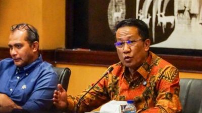 Menkum Tegaskan Pengiriman Stiker Pejabat di Medsos Tidak Dipidana Selama Sopan