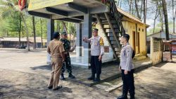 Libur Lebaran Belum Usai, Polisi Siaga di Pantai Serang Blitar