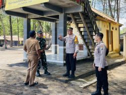 Libur Lebaran Belum Usai, Polisi Siaga di Pantai Serang Blitar