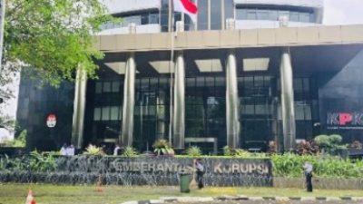 KPK Sikat Kasatpol PP dan Adik Bupati Tulungagung